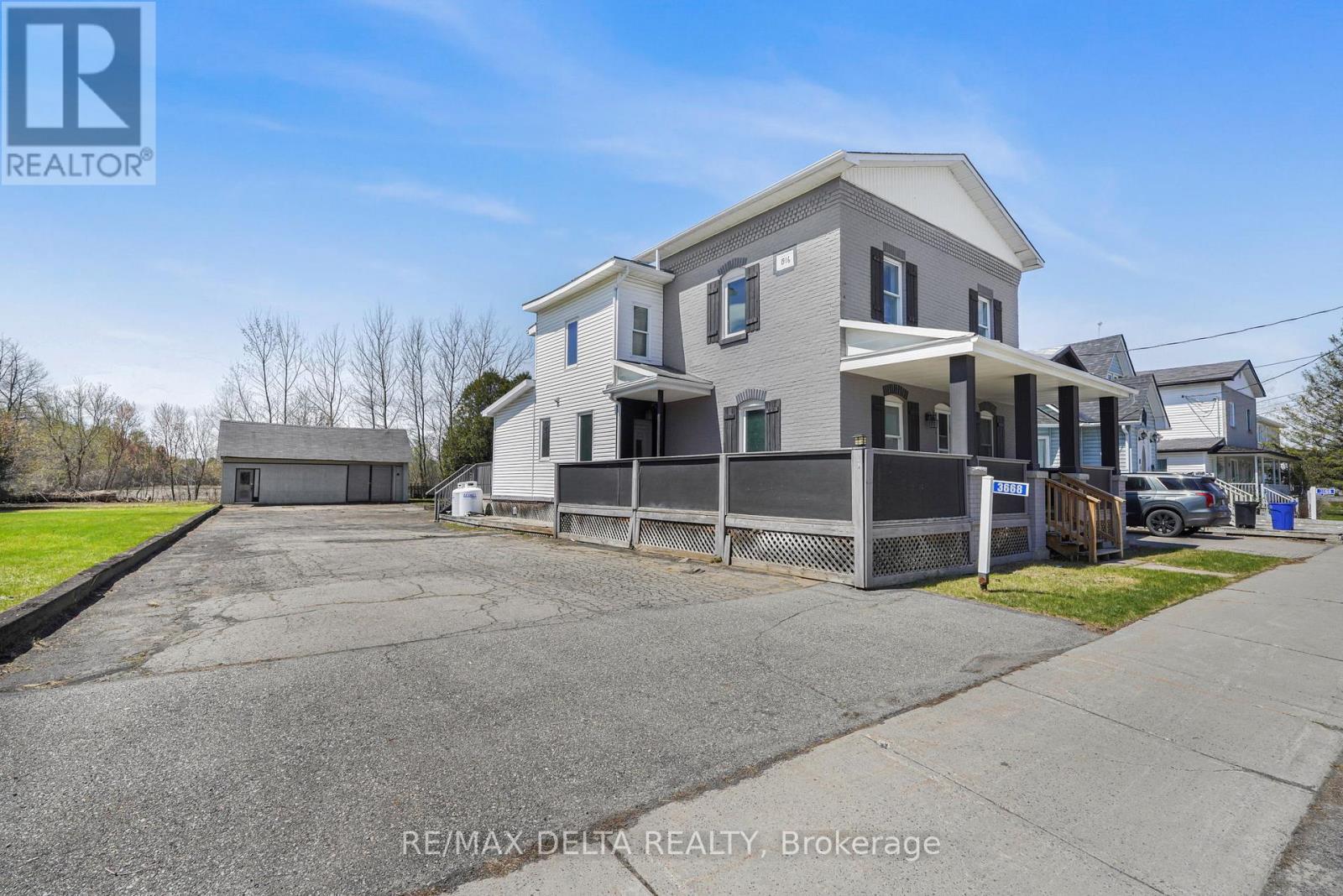 3668 Champlain Street Property Photo 1