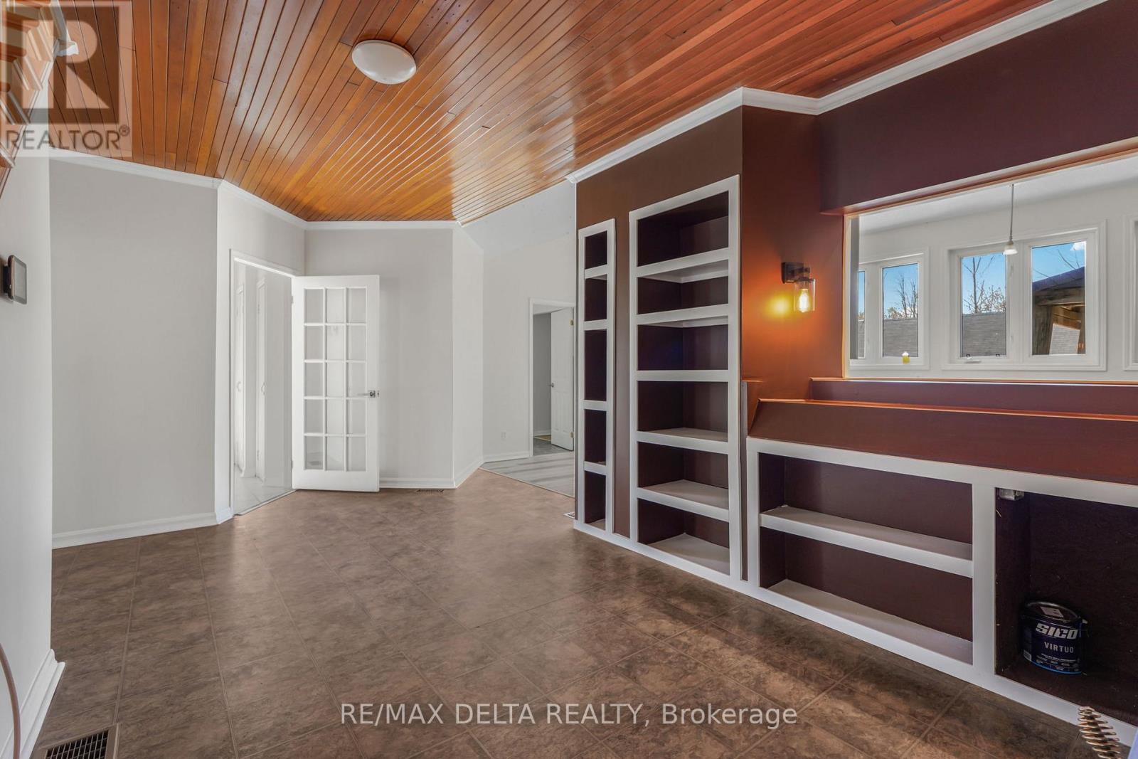 3668 Champlain Street Property Photo 15