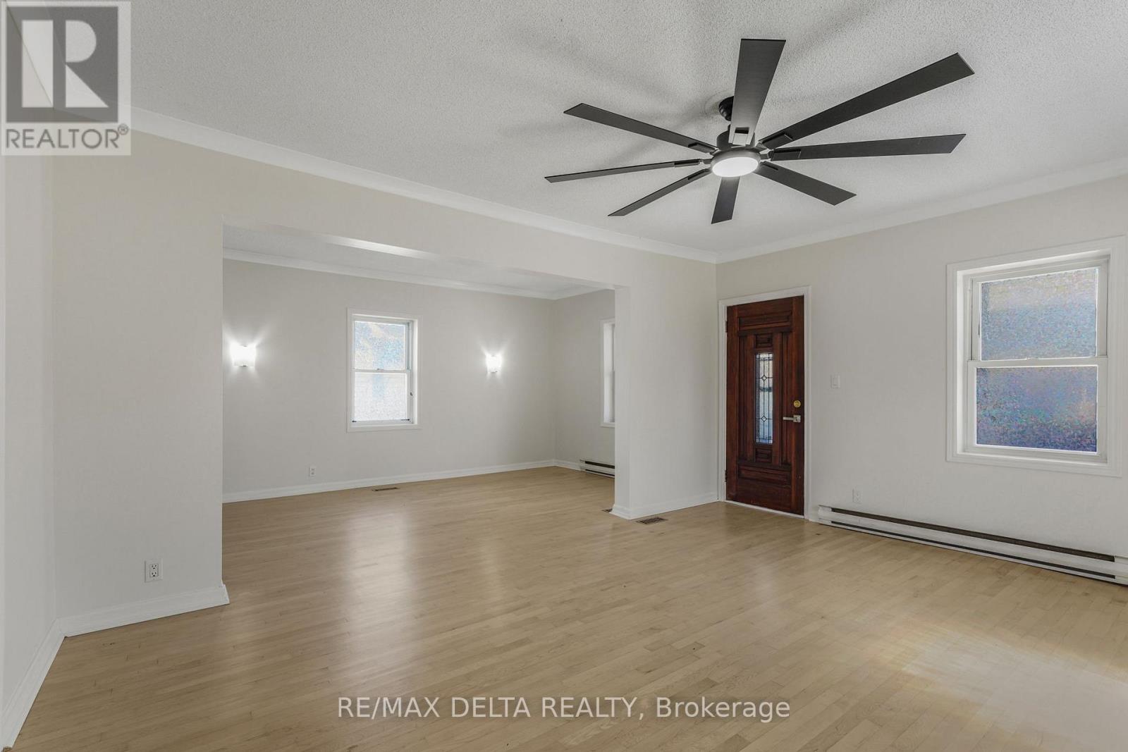 3668 Champlain Street Property Photo 19