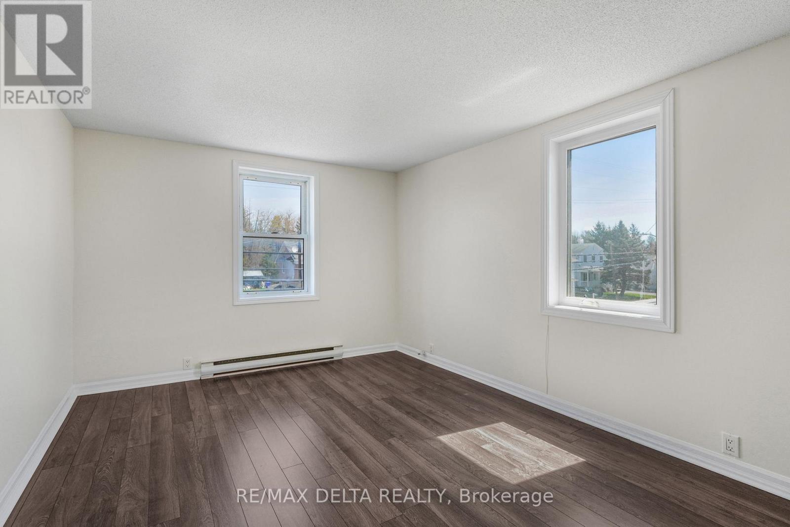 3668 Champlain Street Property Photo 23