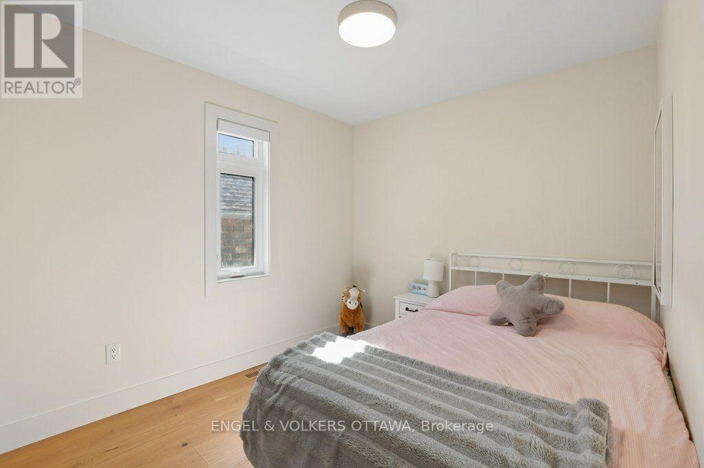 569 Edison Avenue Property Photo 31