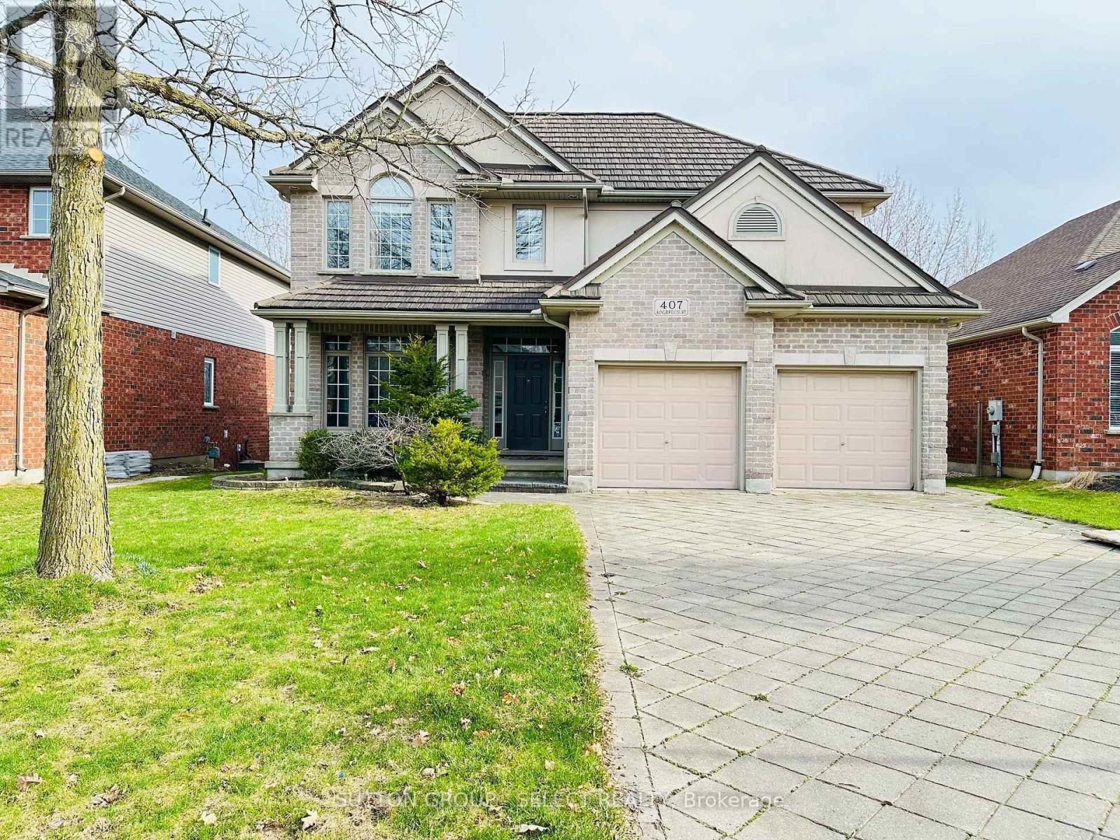407 Kingbird Court Property Photo 1