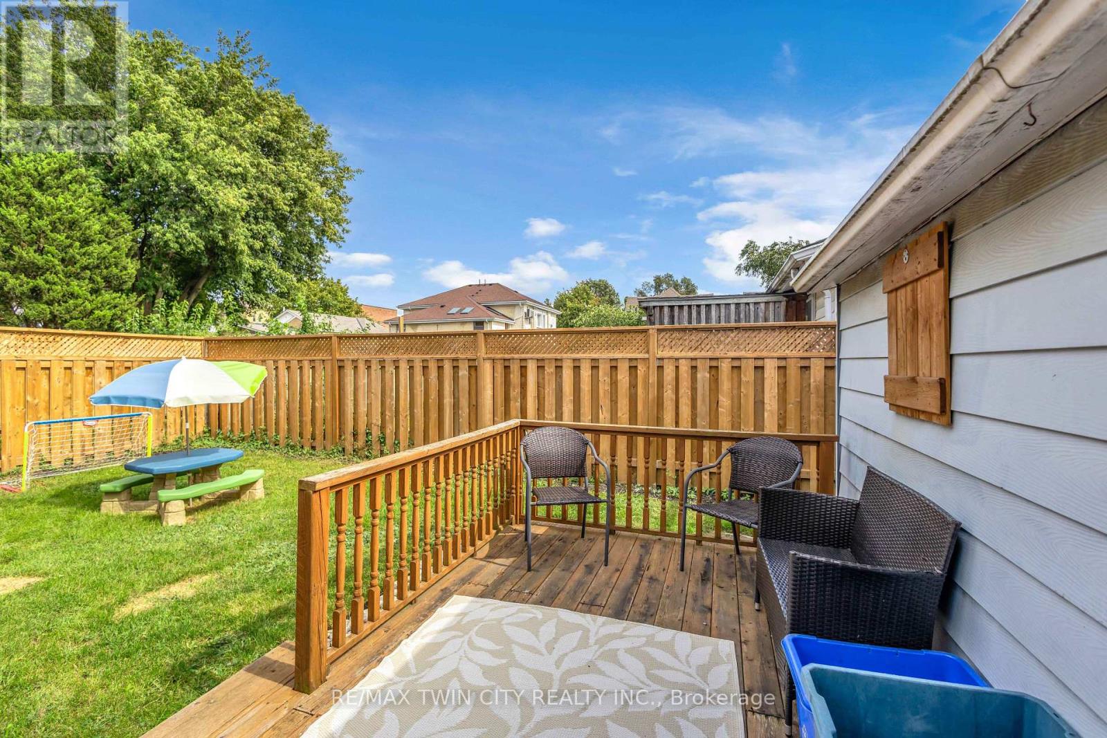 25 Usher Street Property Photo 15