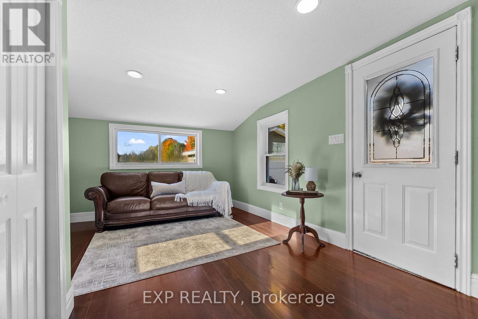 156 Margaret Street Property Photo 8