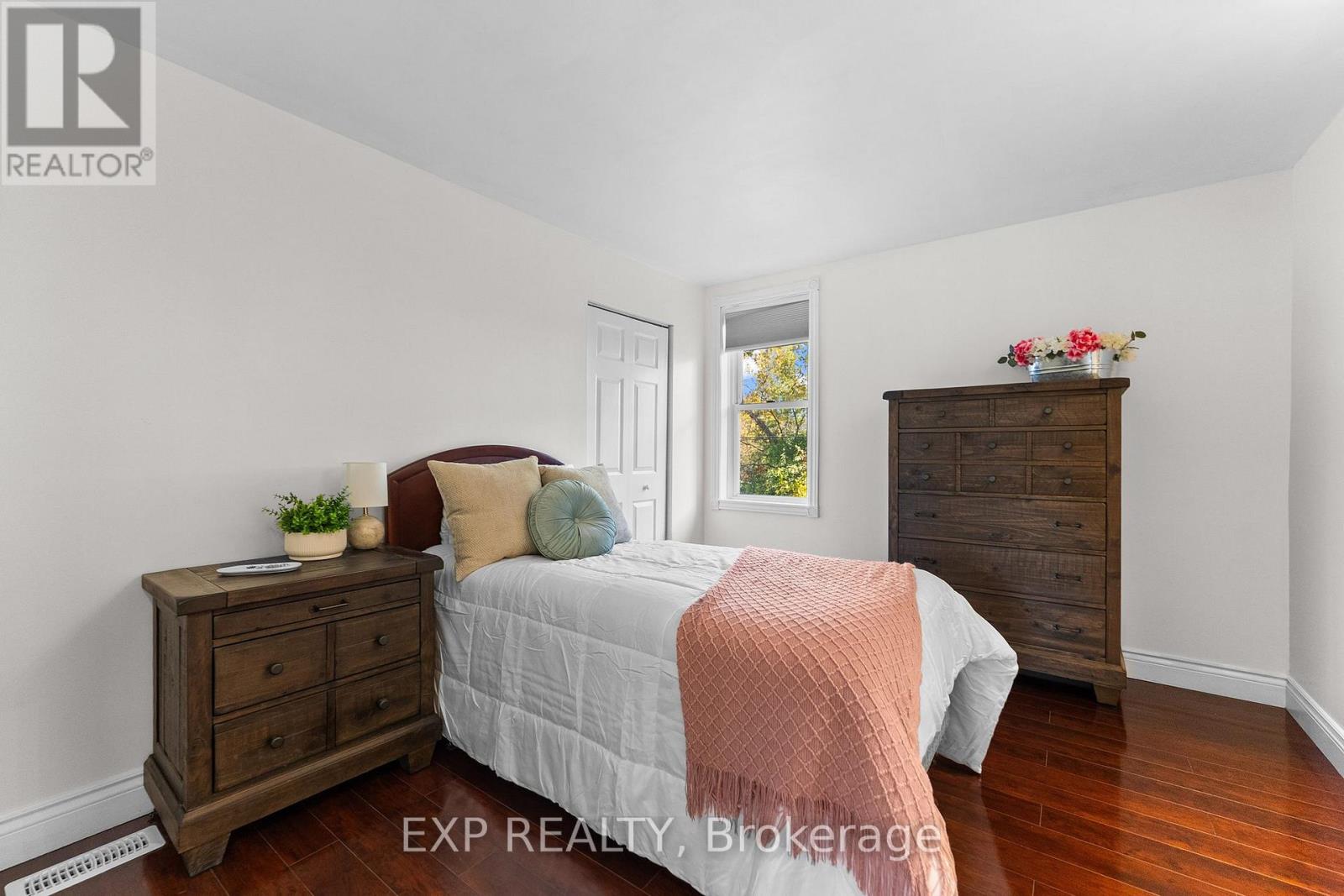 156 Margaret Street Property Photo 27