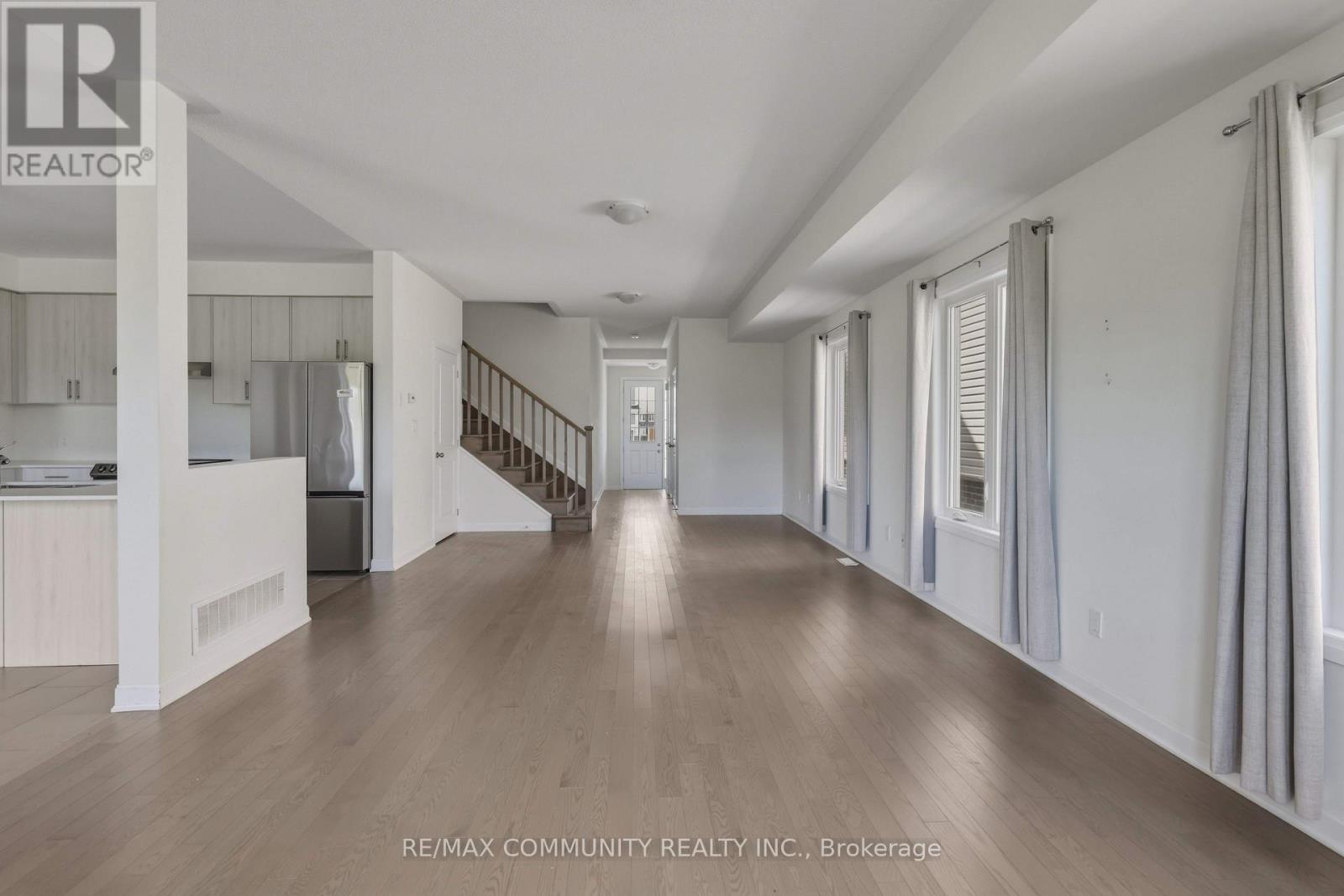 110 Oakmont Drive Property Photo 6