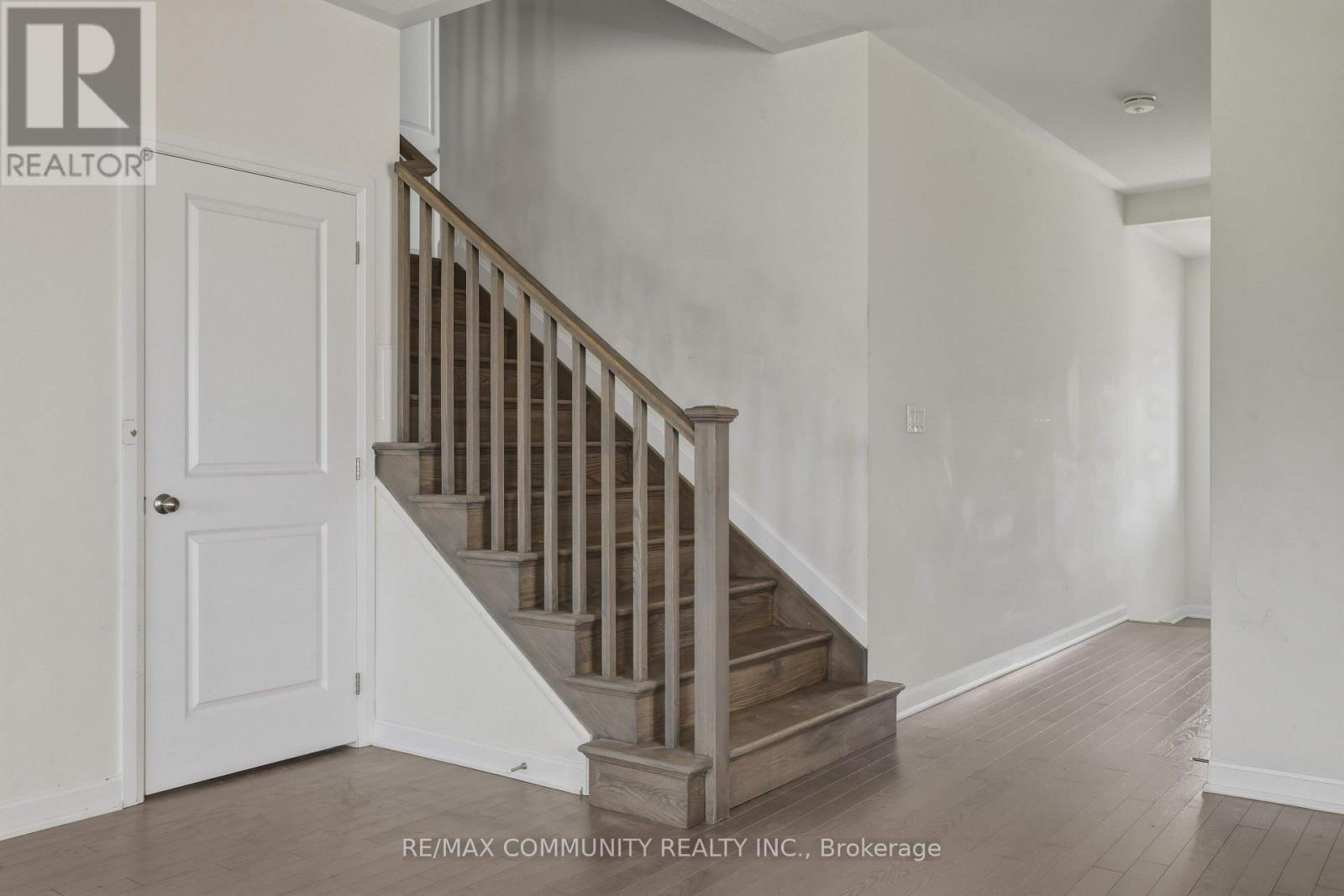 110 Oakmont Drive Property Photo 13