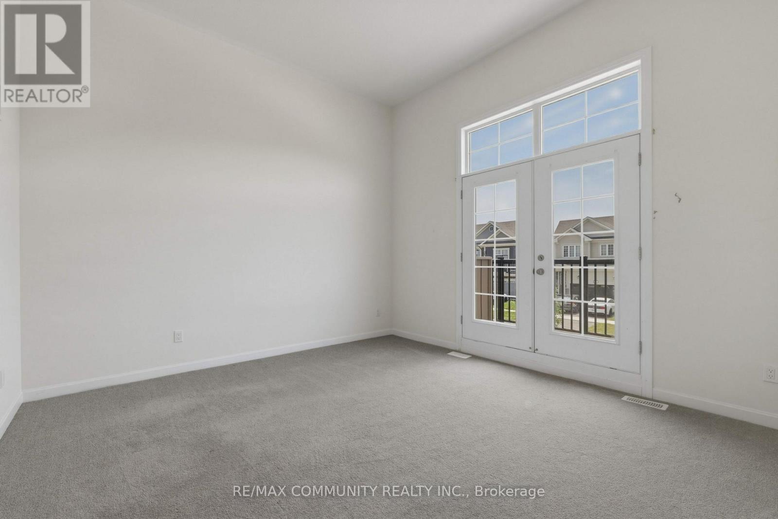 110 Oakmont Drive Property Photo 14