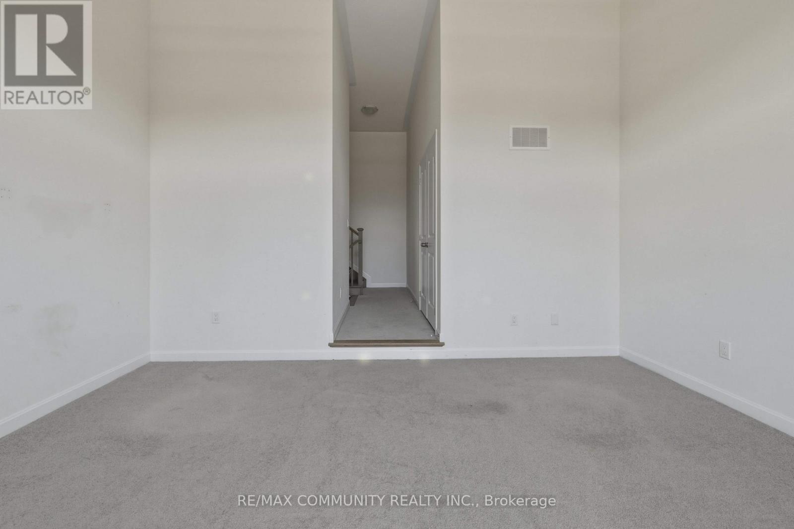110 Oakmont Drive Property Photo 15