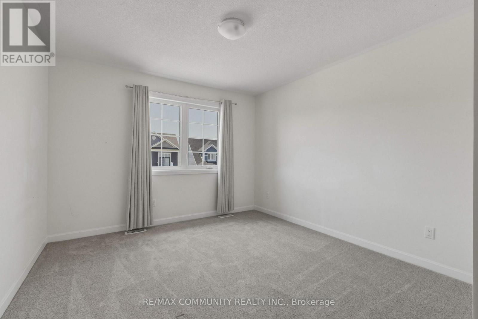 110 Oakmont Drive Property Photo 18