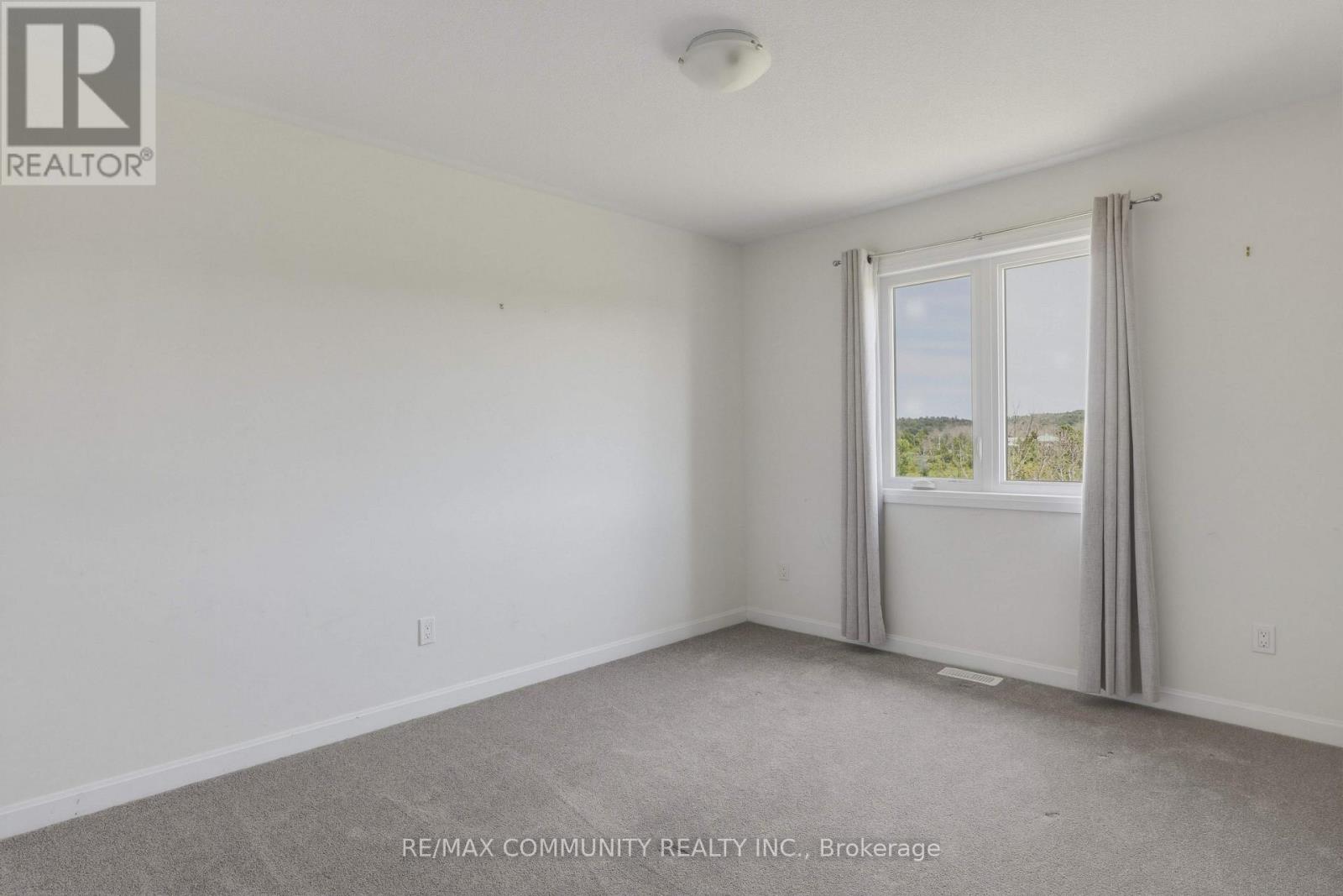 110 Oakmont Drive Property Photo 21