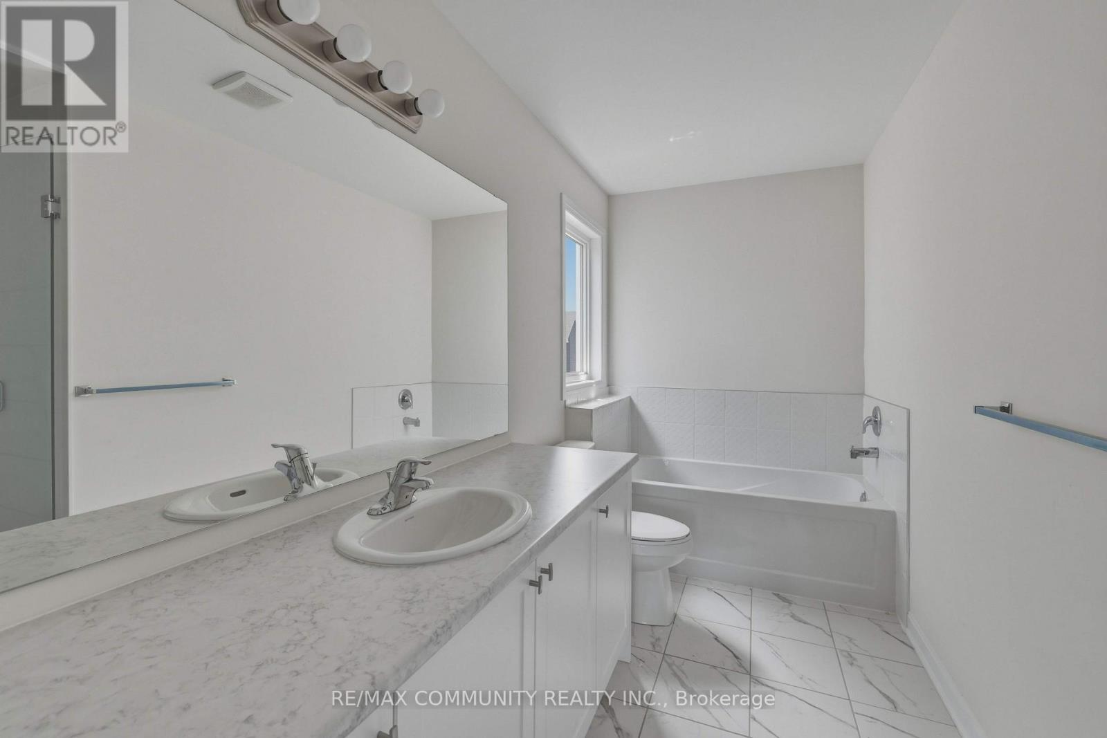 110 Oakmont Drive Property Photo 24