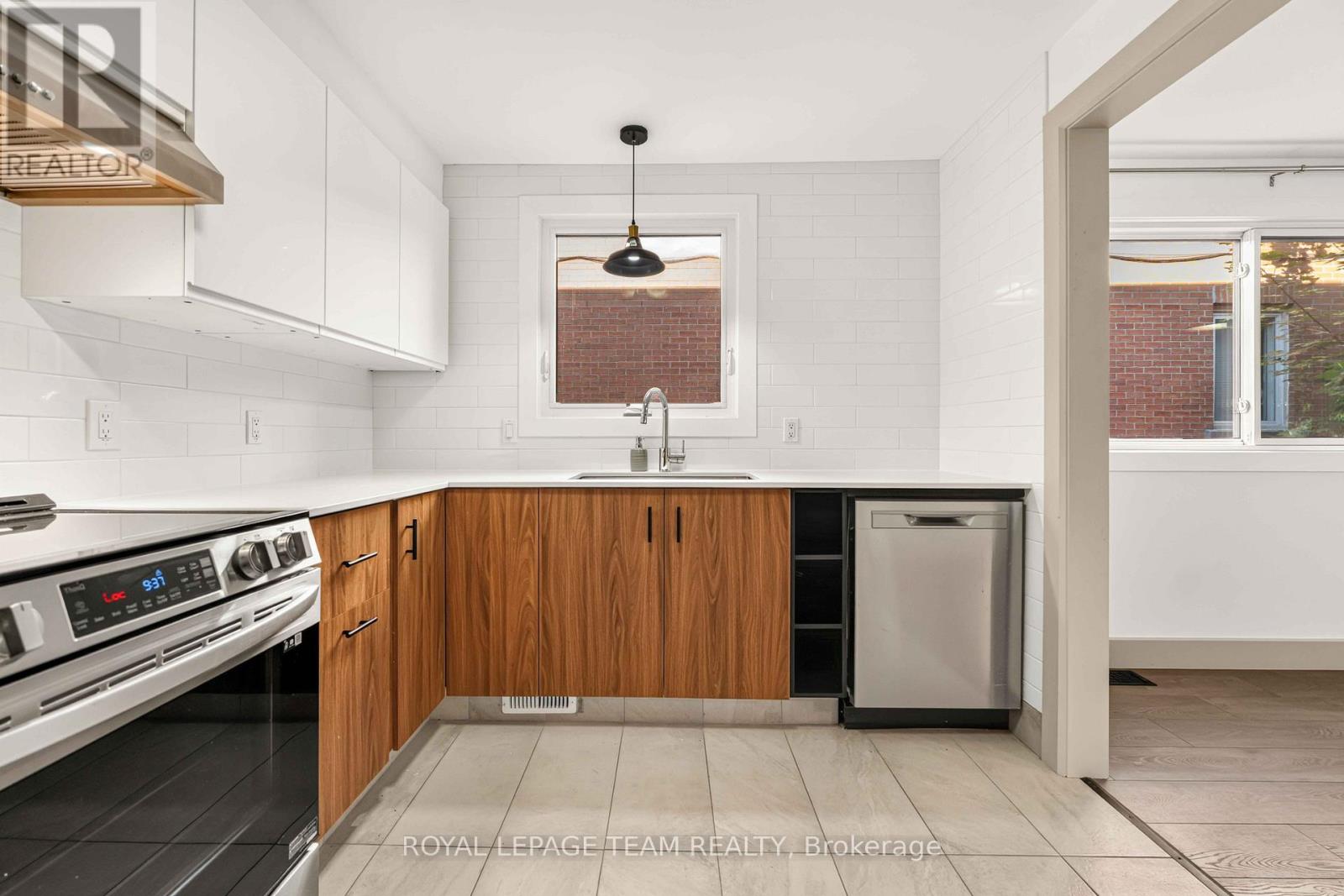 1 - 204 Donald Street Property Photo 18