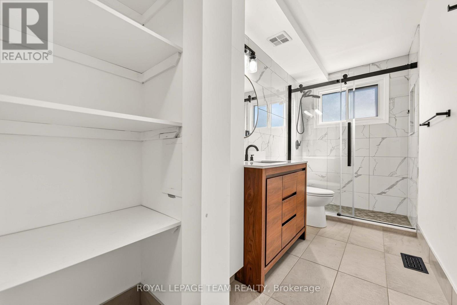 1 - 204 Donald Street Property Photo 20