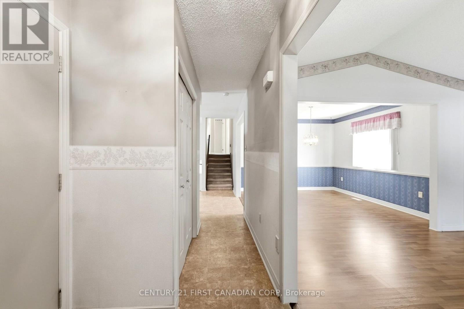 30 Bonaventure Drive Property Photo 4