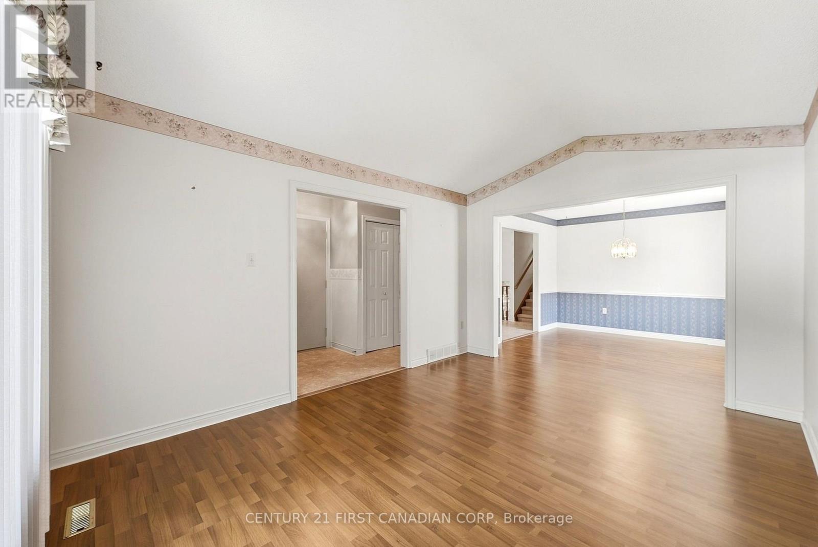 30 Bonaventure Drive Property Photo 5