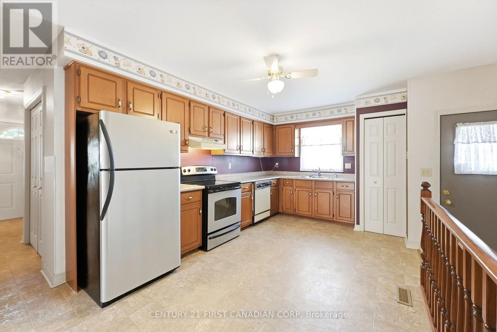 30 Bonaventure Drive Property Photo 8