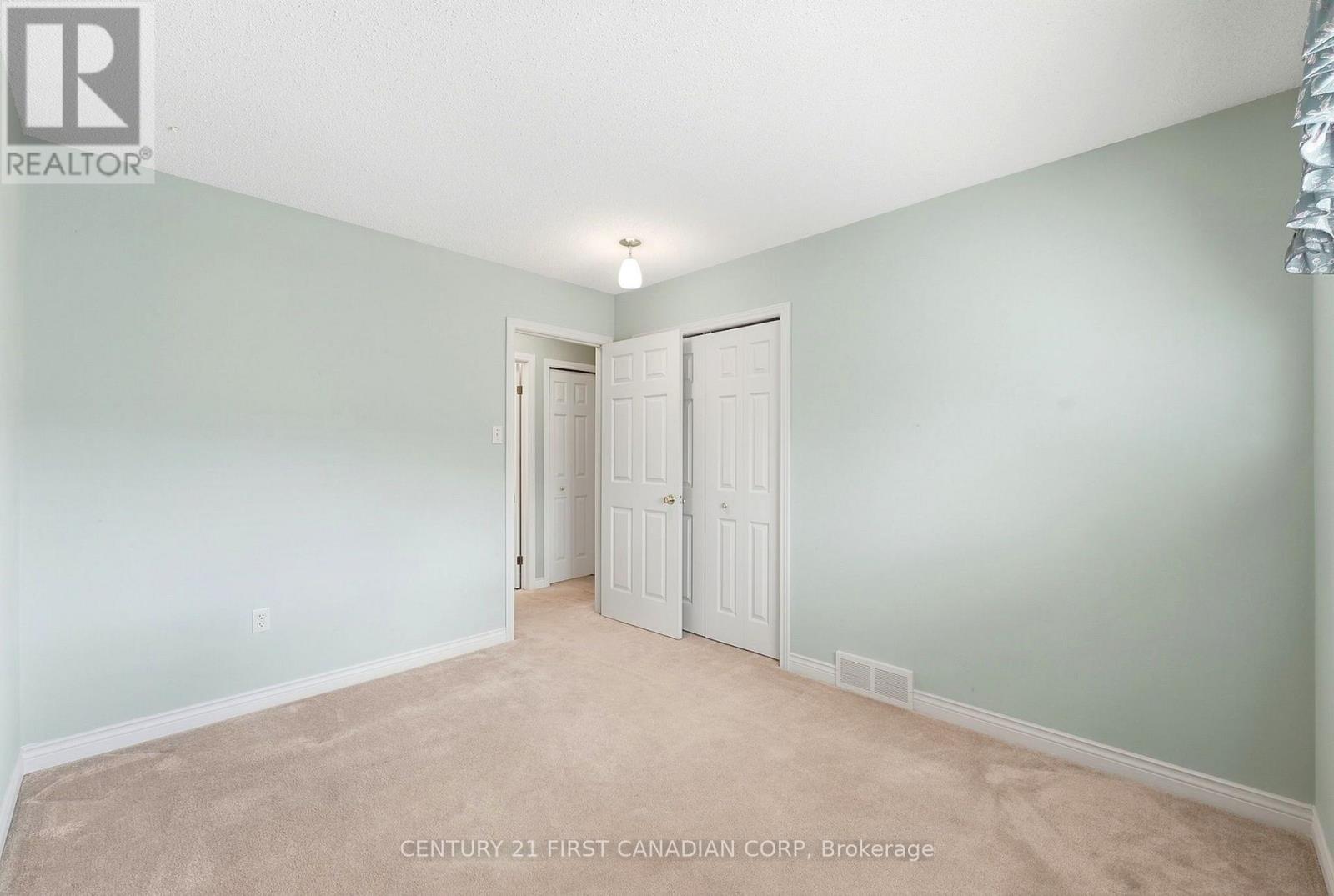 30 Bonaventure Drive Property Photo 12