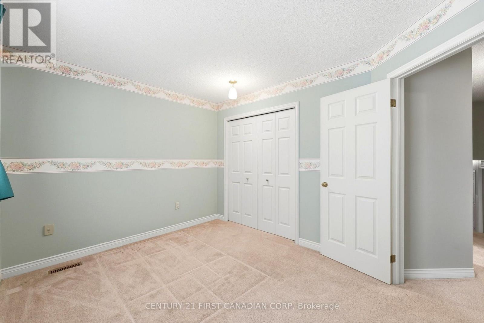 30 Bonaventure Drive Property Photo 14