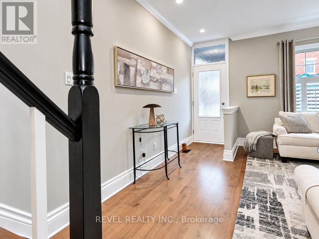 46 Newton Street Property Photo 4