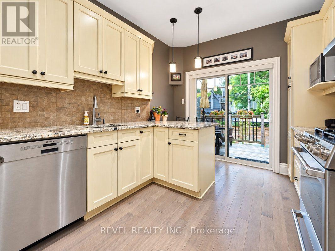 46 Newton Street Property Photo 12