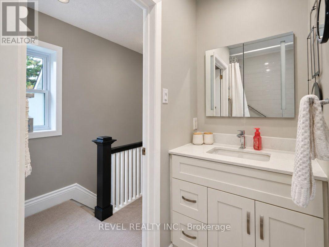 46 Newton Street Property Photo 16
