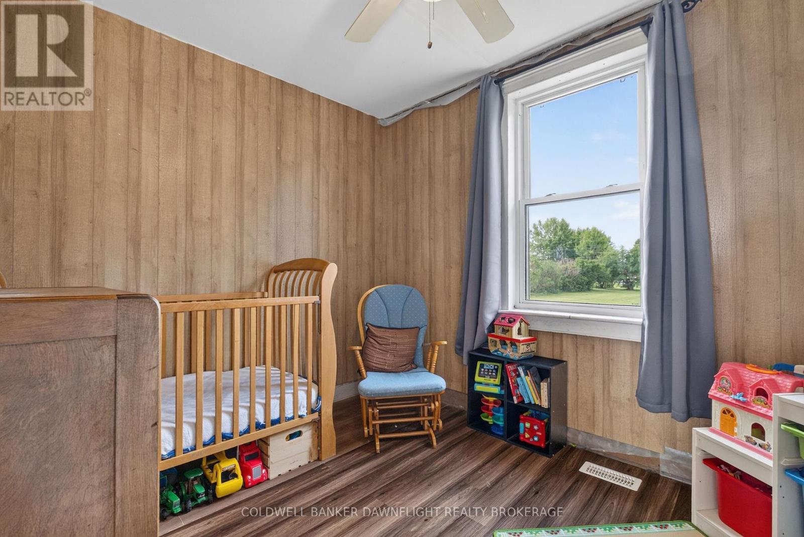 5740 32 Line Property Photo 12
