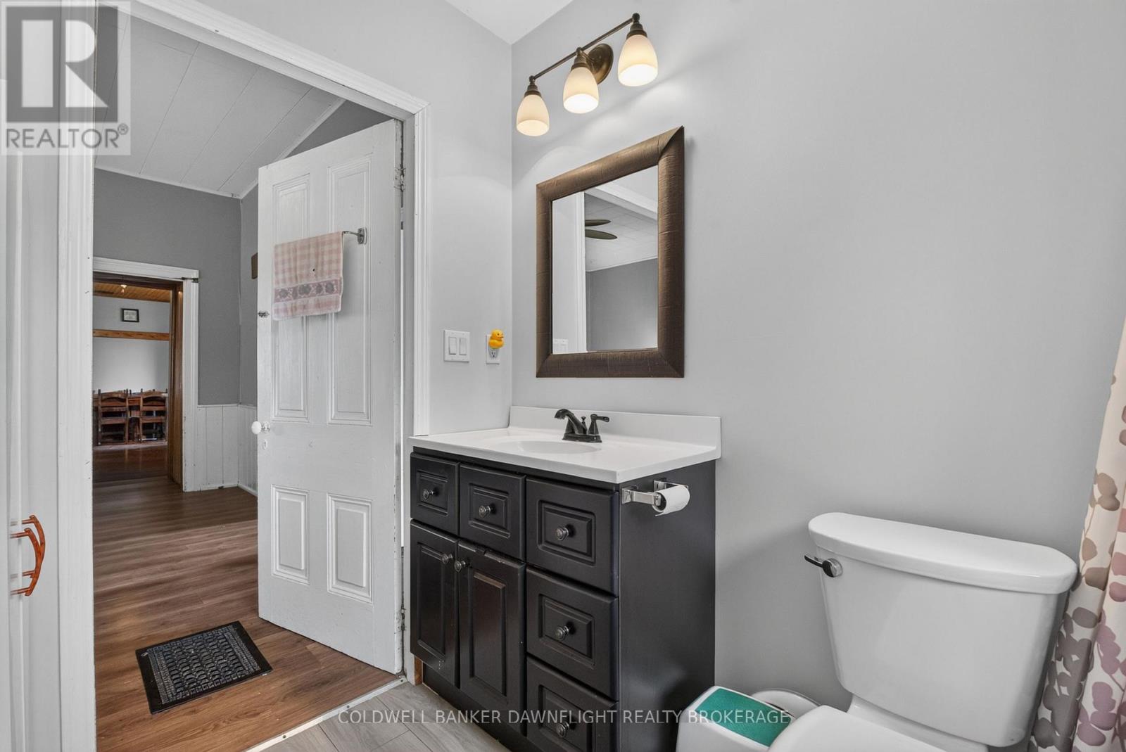 5740 32 Line Property Photo 15
