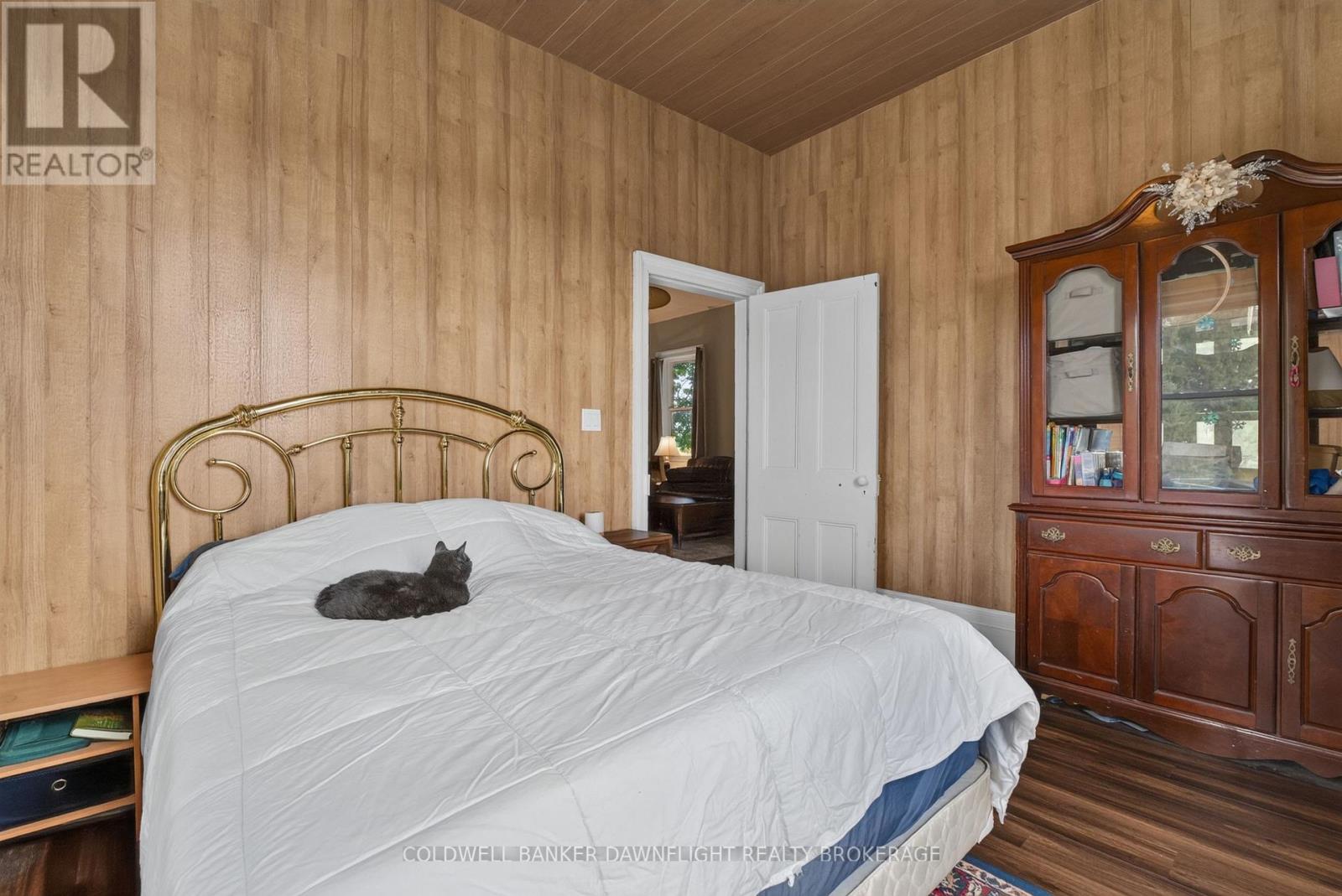 5740 32 Line Property Photo 18