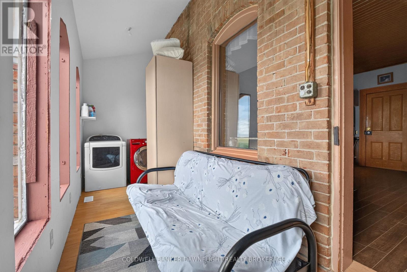 5740 32 Line Property Photo 22