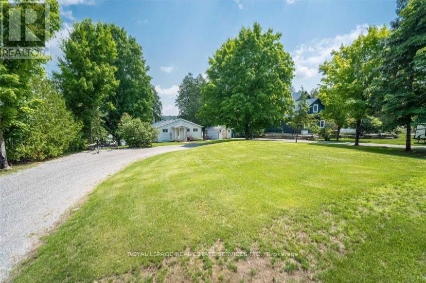 2365 Selwyn Bay Lane Property Photo 3