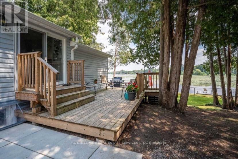 2365 Selwyn Bay Lane Property Photo 9