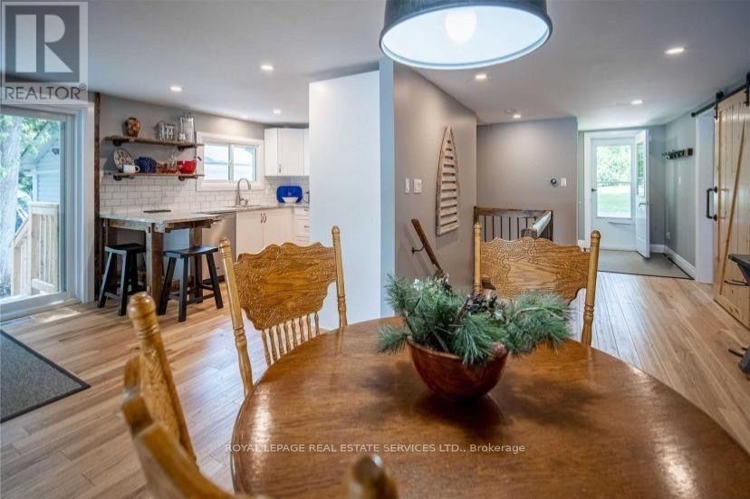 2365 Selwyn Bay Lane Property Photo 16