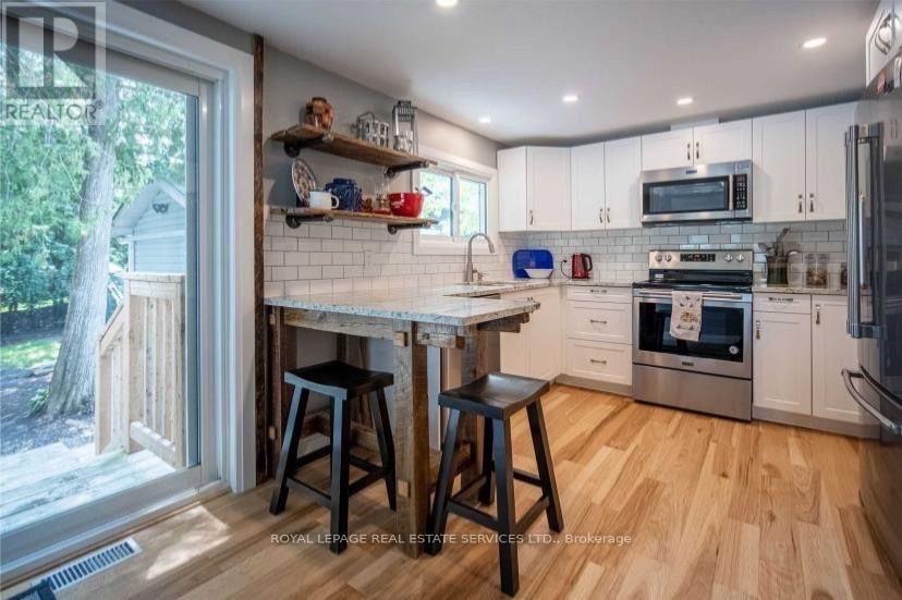 2365 Selwyn Bay Lane Property Photo 18