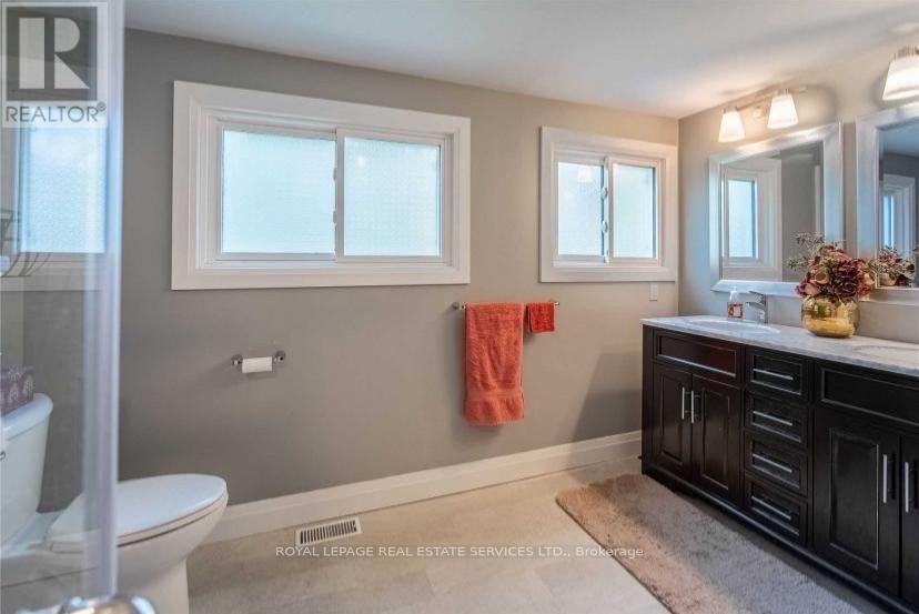 2365 Selwyn Bay Lane Property Photo 28