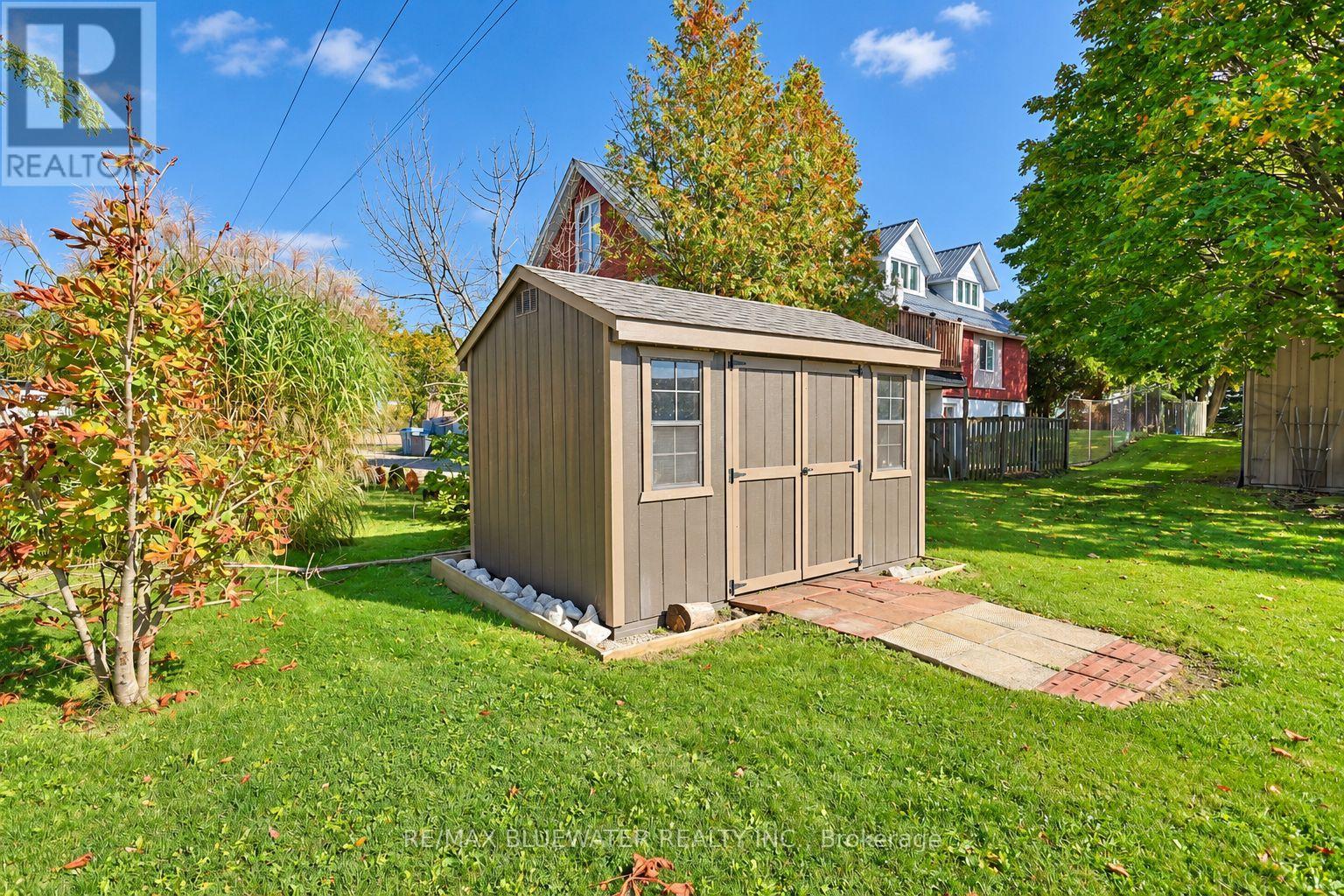 71251 Bluewater Highway Property Photo 44