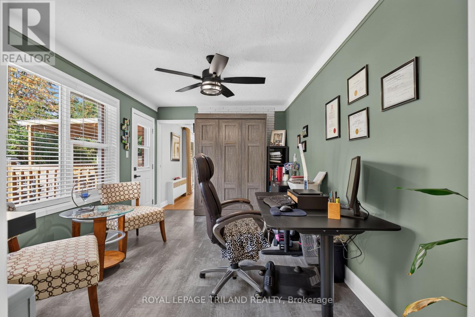 696 Queen Street Property Photo 20