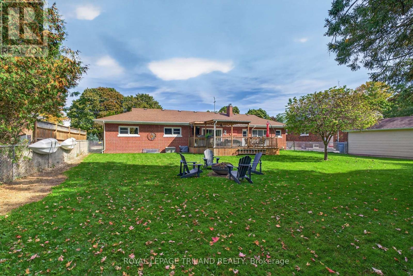 696 Queen Street Property Photo 36