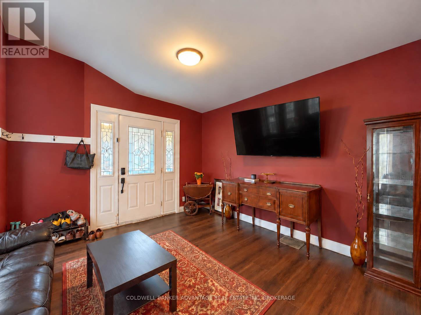 125 Omer Avenue Property Photo 4