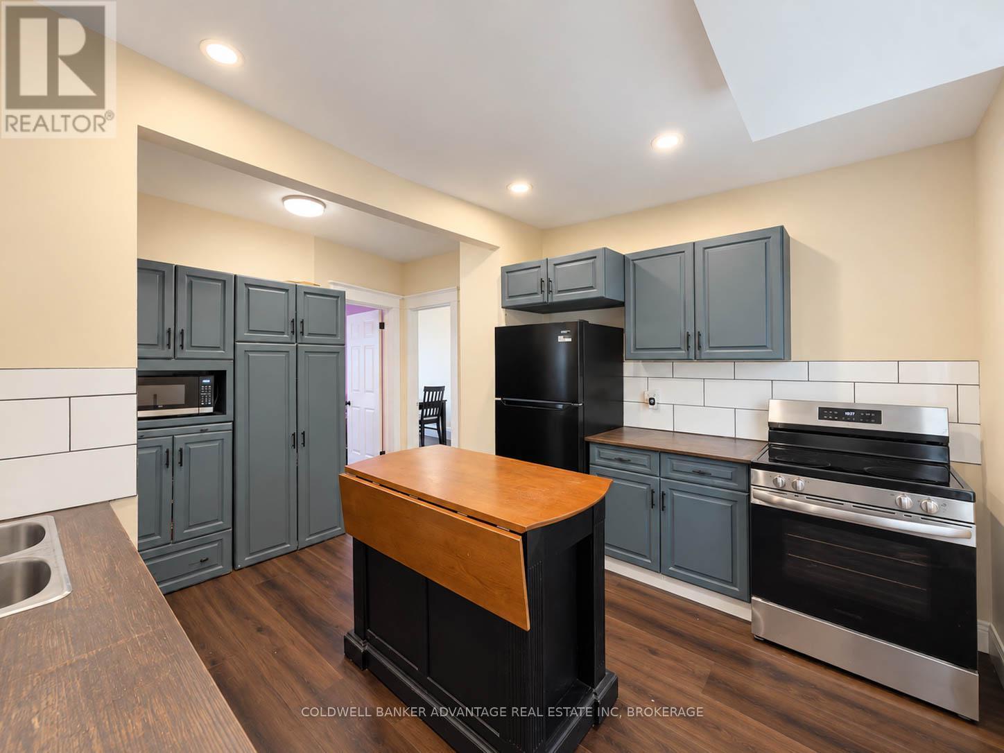 125 Omer Avenue Property Photo 9