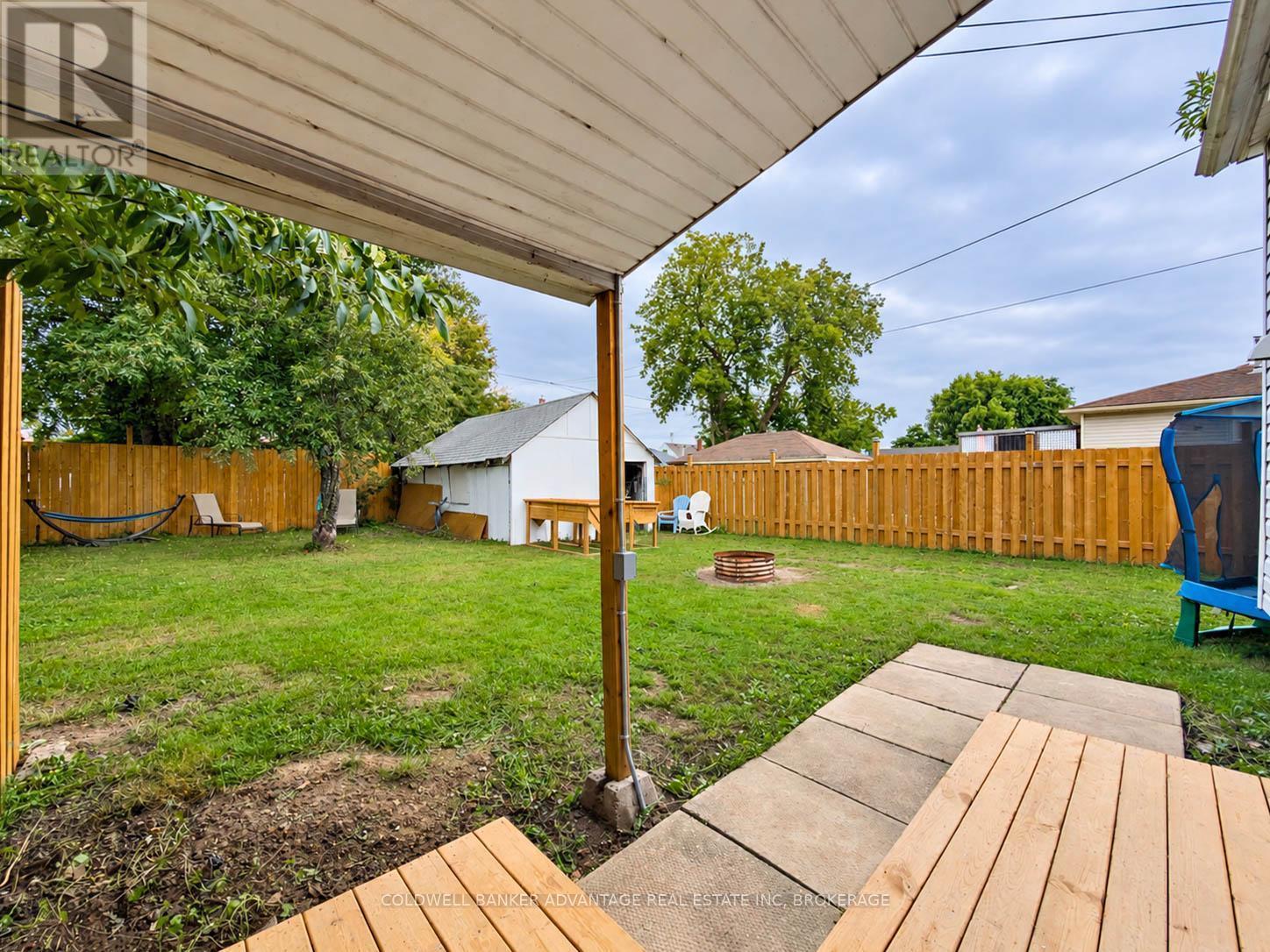 125 Omer Avenue Property Photo 34