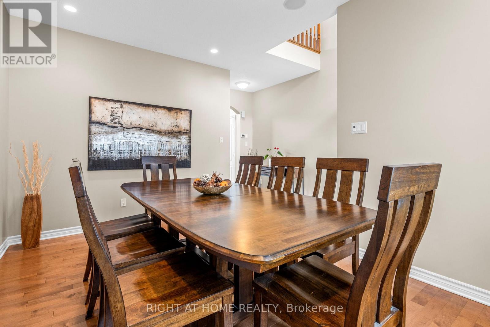 983 Fieldfair Way Property Photo 6