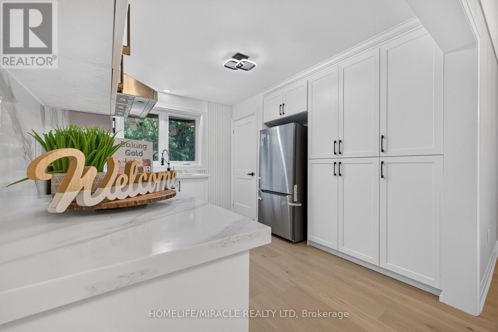 216 Wellington Street Property Photo 17