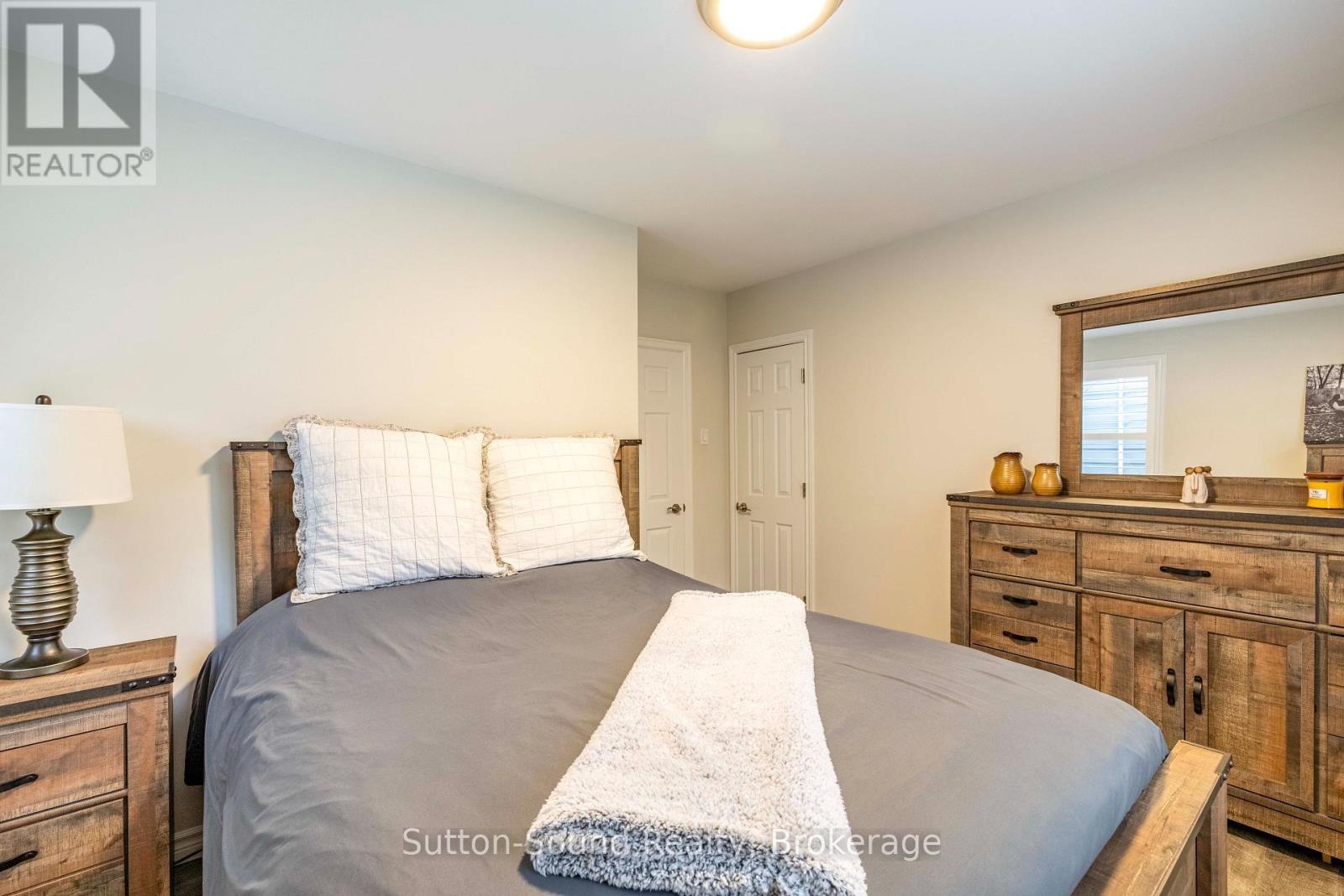850 8th Avenue E Property Photo 10