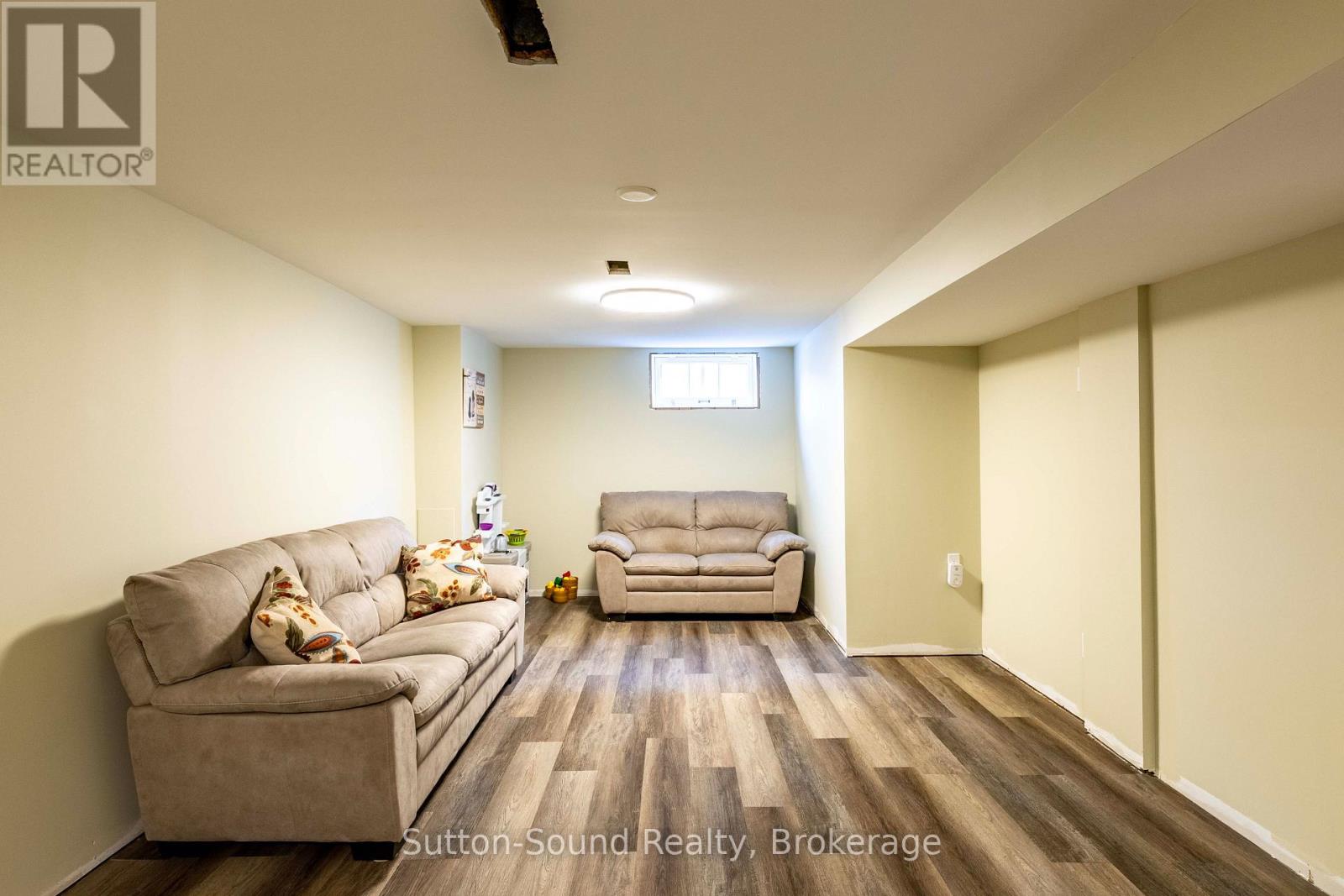 850 8th Avenue E Property Photo 20