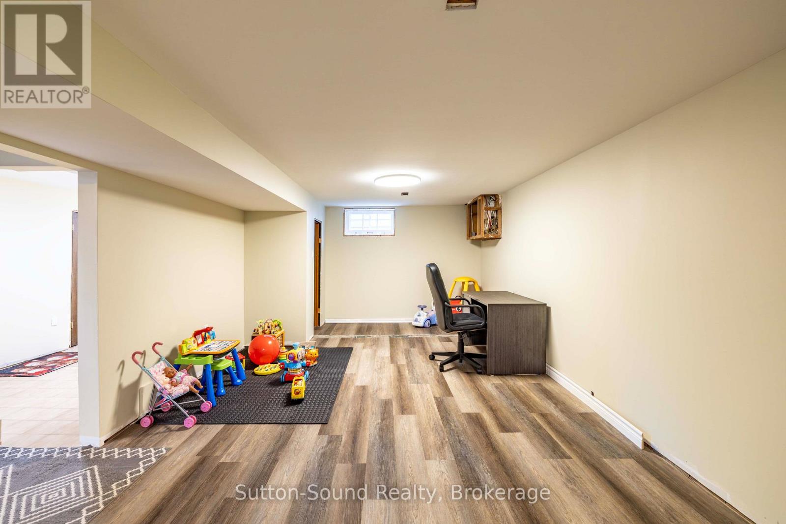 850 8th Avenue E Property Photo 22
