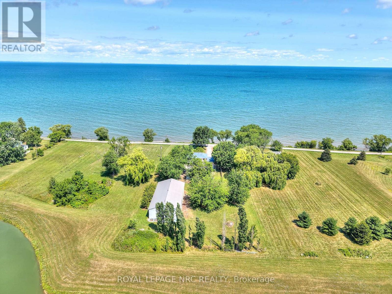 4040 Lakeshore Road Property Photo 1