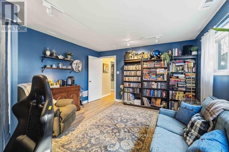 22 Jennifer Court Property Photo 14
