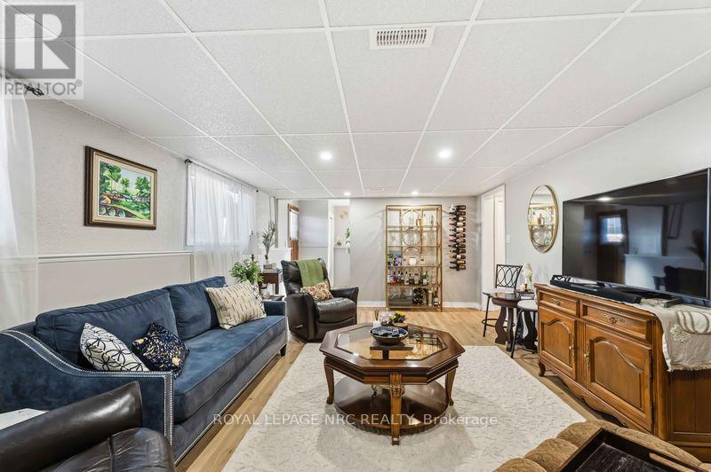 22 Jennifer Court Property Photo 16