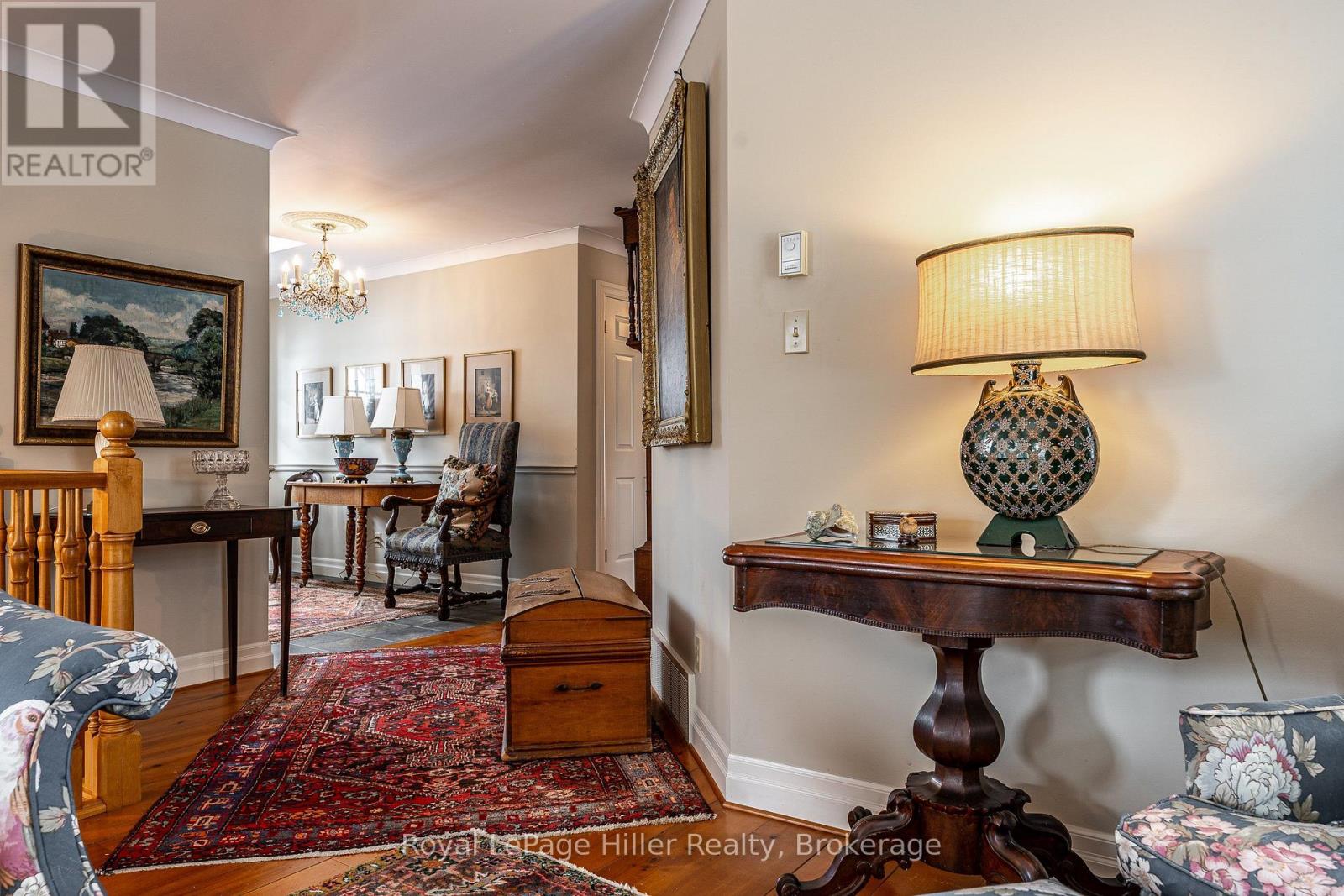 530 Holmes Street Property Photo 11
